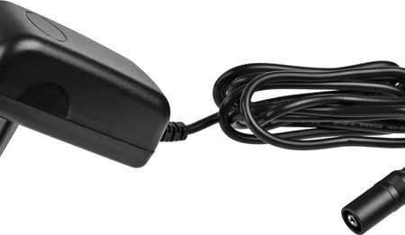 Makita TE00000211 AC Adapter 100-240V / 10.8V za CF100D